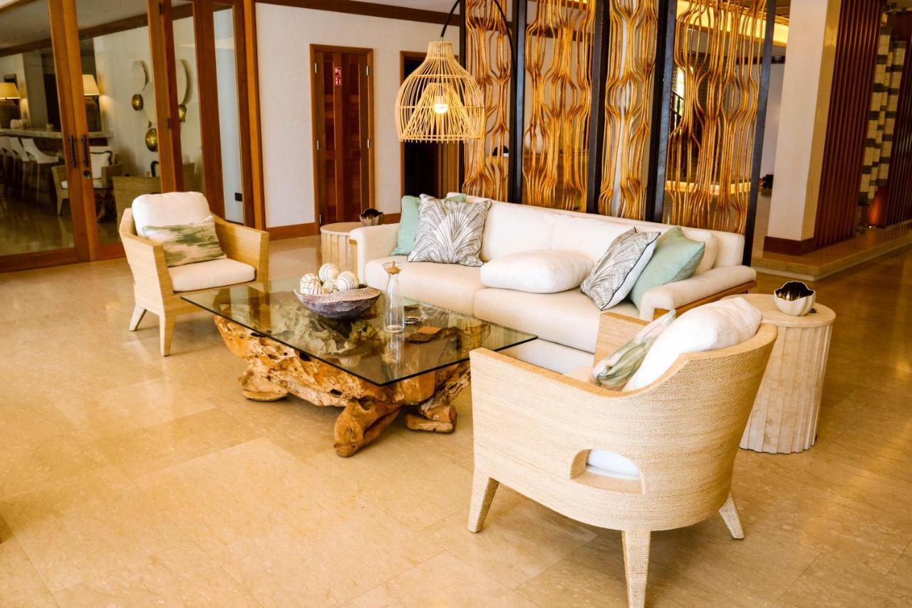 L'Escale Resort Marina & Spa - Small Luxury Hotels Of The World Victoria Exterior photo
